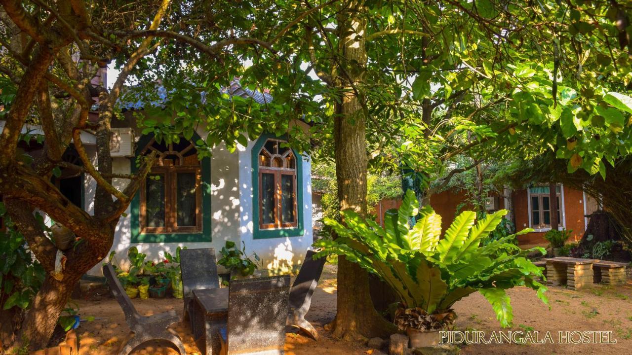 Pidurangala Hostel Sigiriya Luaran gambar
