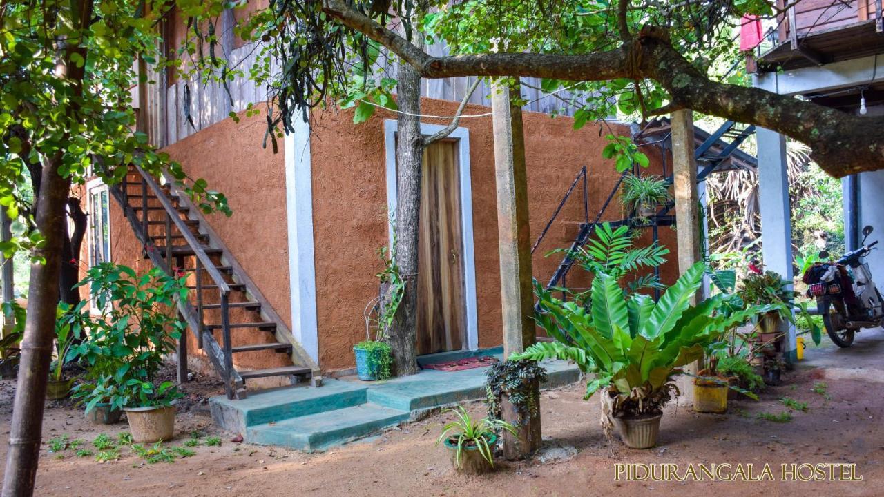 Pidurangala Hostel Sigiriya Luaran gambar